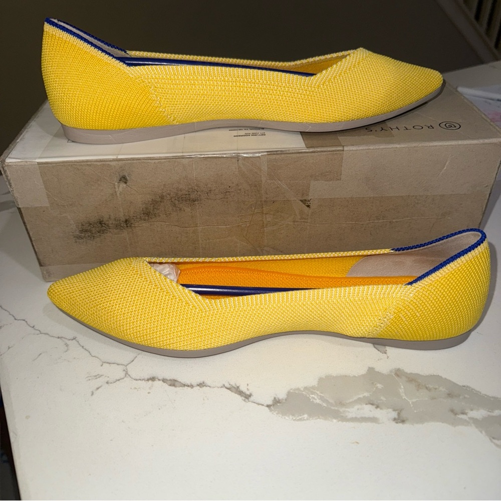 NWT: Rothy's The Point Sunshine Size 7.5 Model No. 2 (002-210)